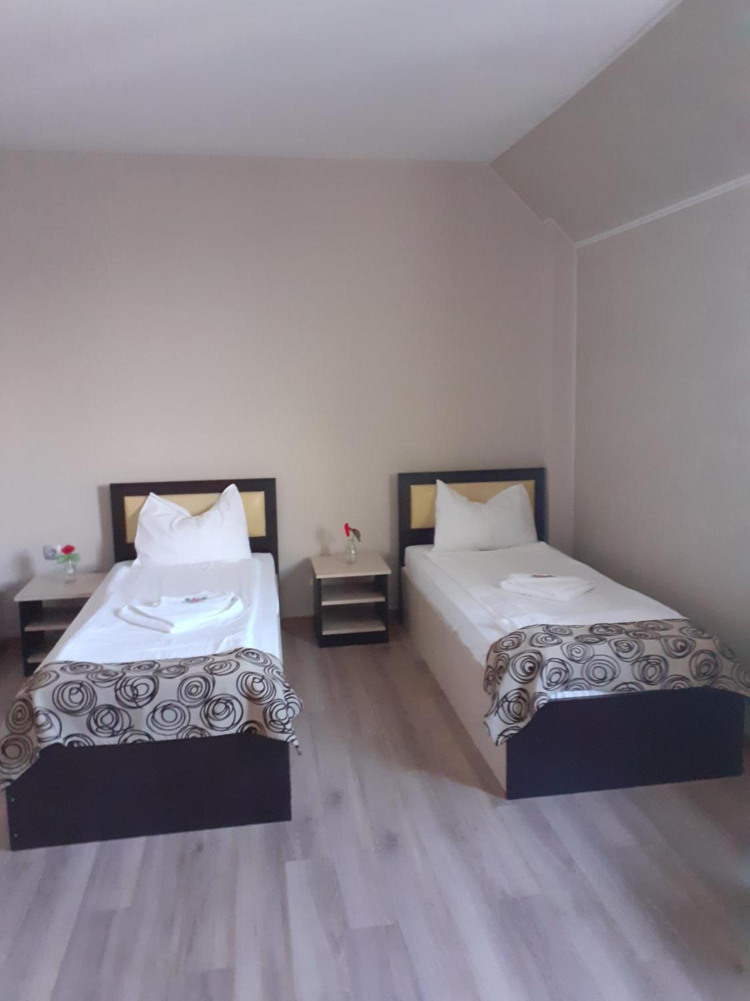 Alexander Hotel أسينوفغراد المظهر الخارجي الصورة
