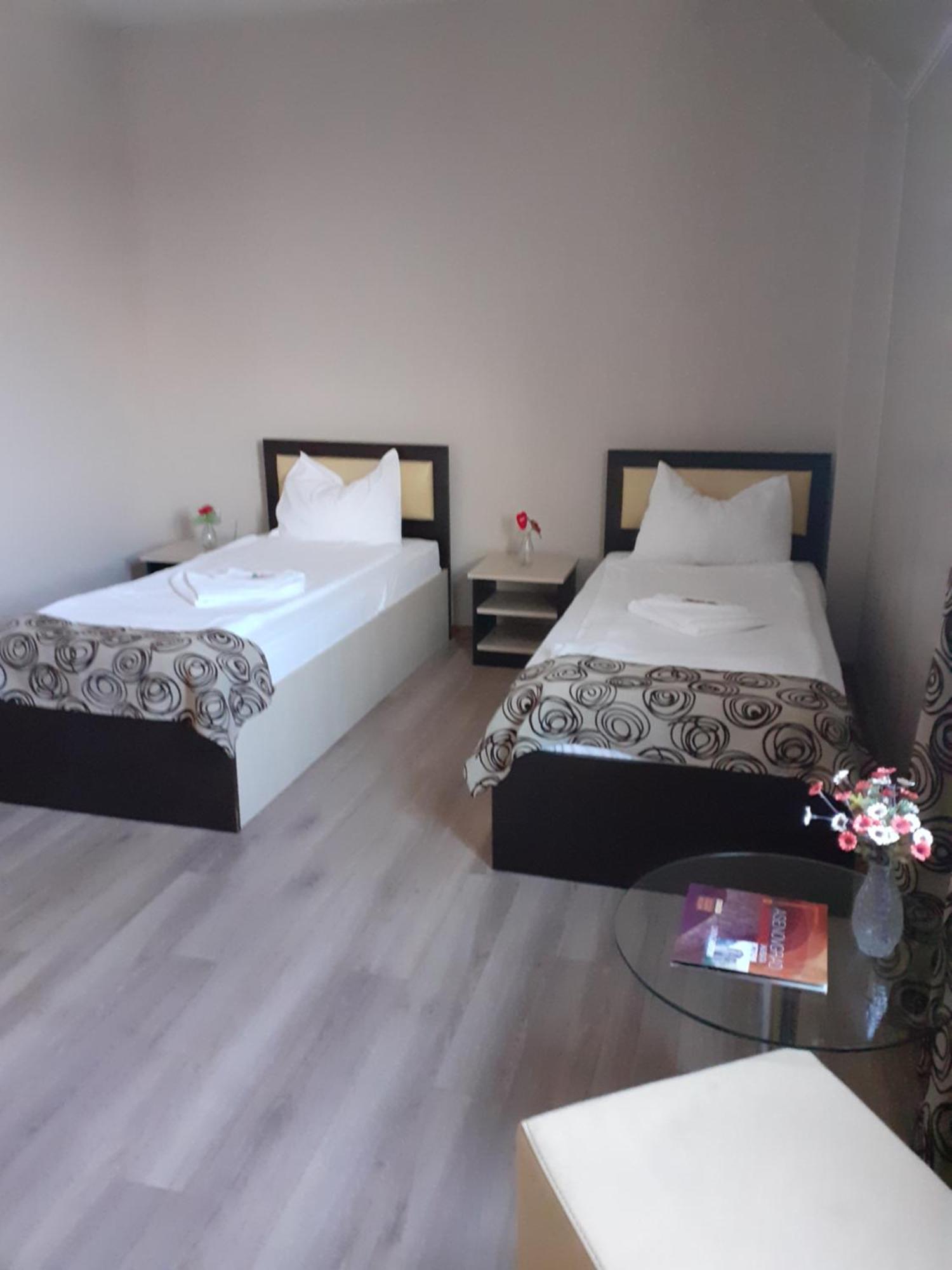 Alexander Hotel أسينوفغراد المظهر الخارجي الصورة